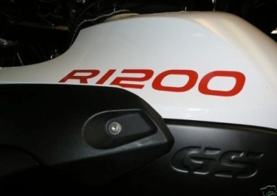 R1200 - NERO SAT., BIANCO, ROSSO, GRIGIO, ARGENTO SAT.